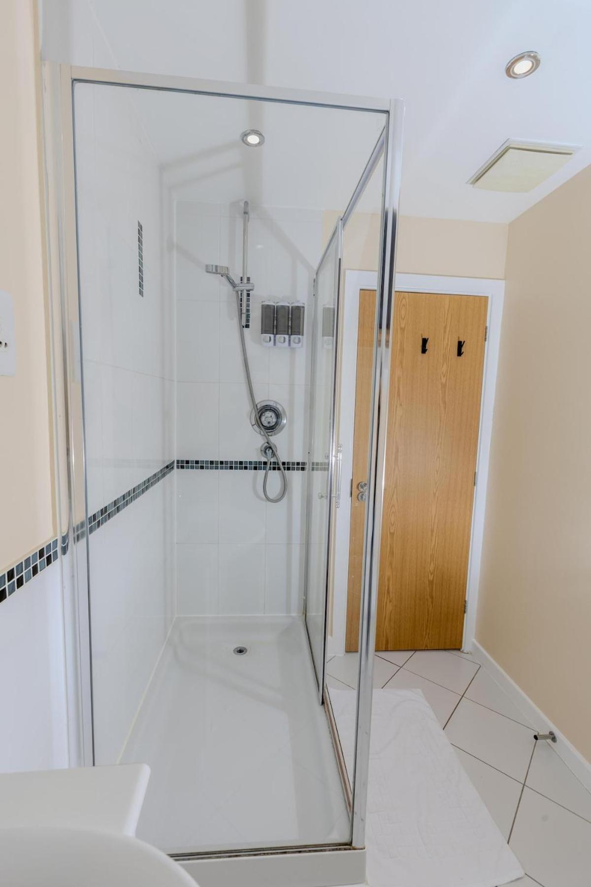 5-Bed Modern & Luxurious House Βίλα Snodland Εξωτερικό φωτογραφία