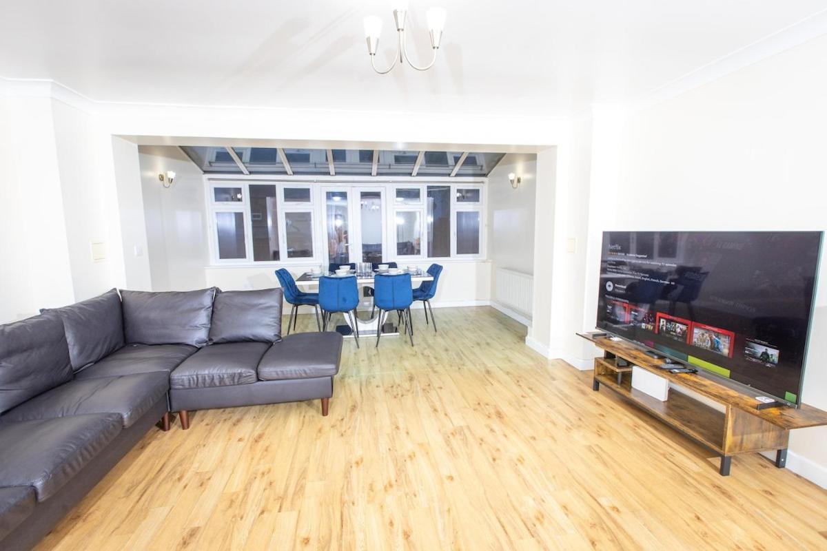 5-Bed Modern & Luxurious House Βίλα Snodland Εξωτερικό φωτογραφία